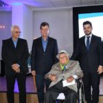 Raimundo Juliano recebe Comenda Júlio Prado Vasconcelos