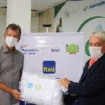 Sistema Fecomércio entrega máscaras para doação em várias instituições