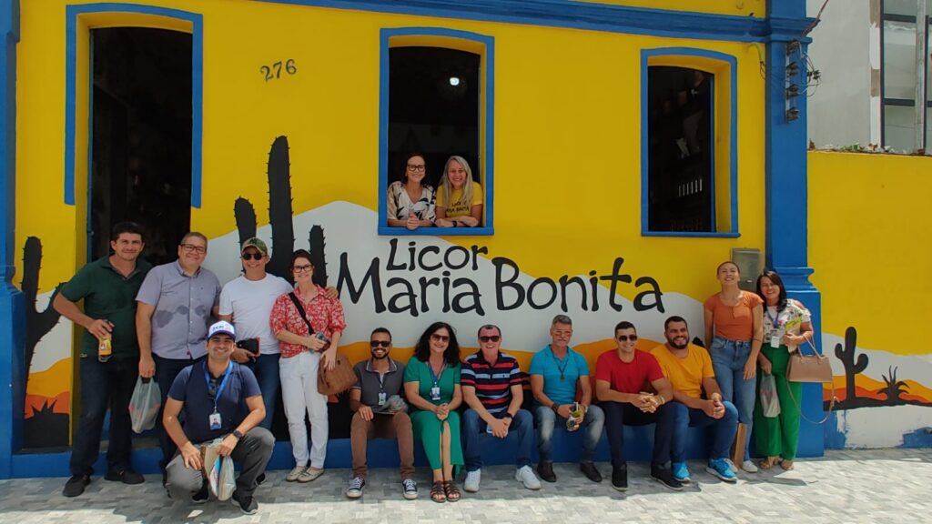 Dentre os variados pontos turístico de Itabaianinha, a equipe do "Vai Turismo" visitou a tradicional Casa do Licor Maria Bonita.