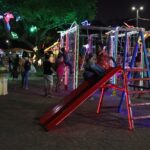 Milhares de pessoas participam da abertura da Praça Encantada