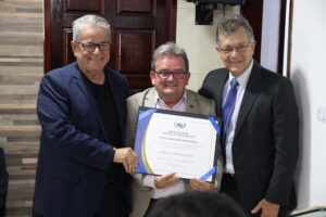 Título de Cidadania Santanense é Conferido a Marcos Andrade em Reconhecimento aos Serviços Prestados à Comunidade