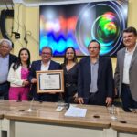Marcos Andrade recebe título de cidadania estanciana e lança nova obra do Senac