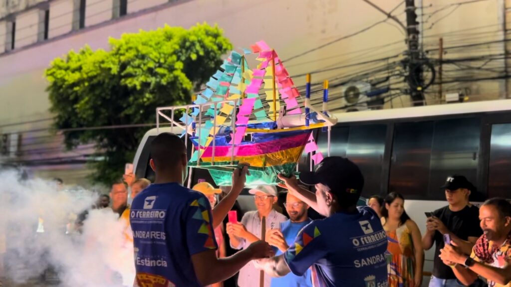 Semana da Sergipanidade encanta público com o Barco de Fogo