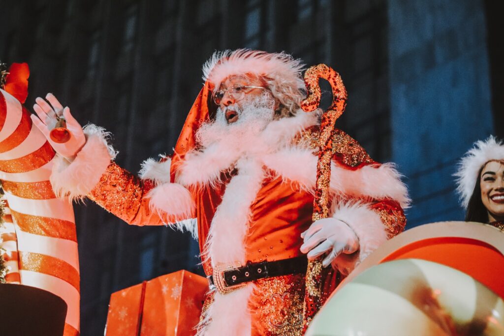 Desfile “Um Sonho de Natal” marca início das festividades natalinas no Shopping Jardins